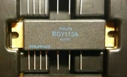 Транзистор BGY113A Транзи. зб. біпол. SOT288D UHF ampifier modules Us=9V; F=(0,4...0,44)GHz; Gp>38,5dB; Pout = (7 ... 9) W; Pin=5mW